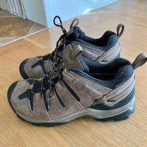 Men’s Waterproof Leather Keen hiking shoes / boots nearly new sz 8